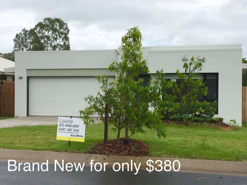 26 Trader Crescent, Cannonvale QLD 4802
