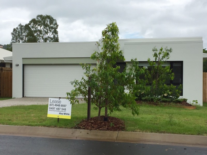 26 Trader Crescent, Cannonvale QLD 4802