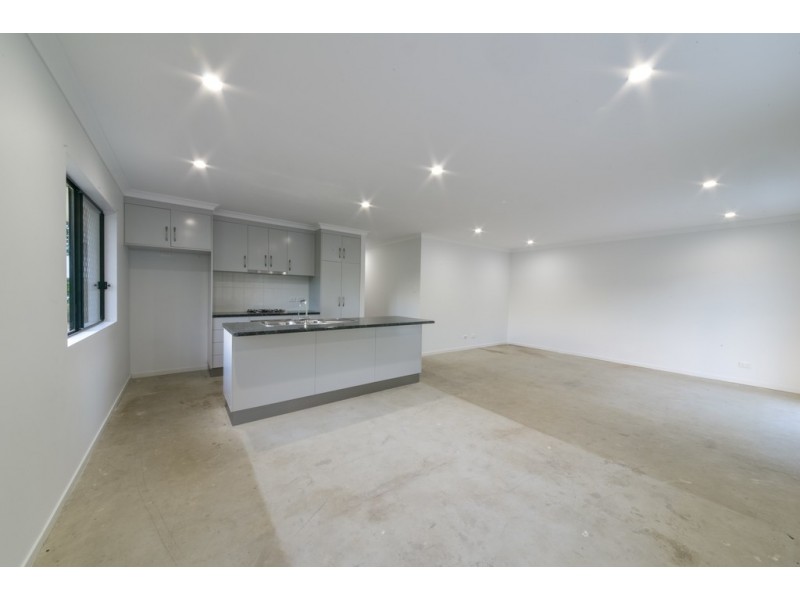 47 South Molle Boulevard, Cannonvale QLD 4802