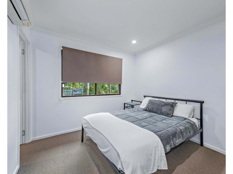 2/16 Schnapper Street, Cannonvale QLD 4802