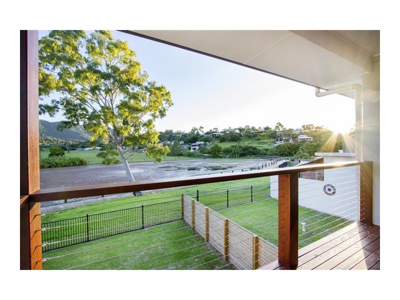 42 Abell Road, Cannonvale QLD 4802