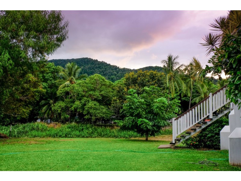 10/2 Erromango Drive, Jubilee Pocket QLD 4802