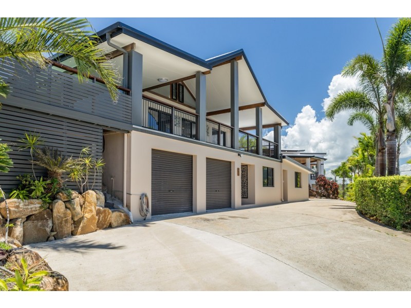 3 Whitehaven Crescent, Cannonvale QLD 4802