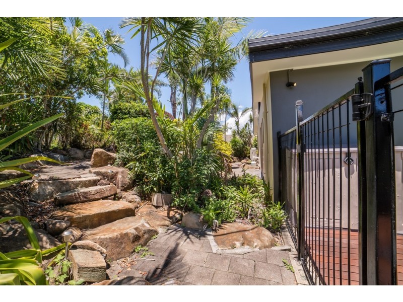 3 Whitehaven Crescent, Cannonvale QLD 4802
