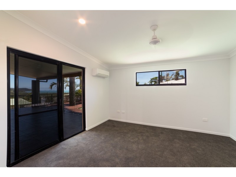 3 Whitehaven Crescent, Cannonvale QLD 4802