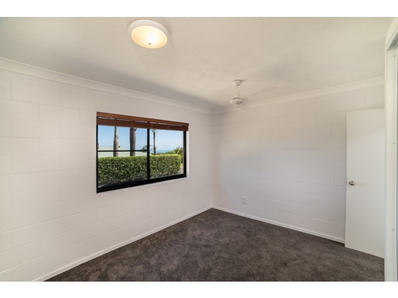 3 Whitehaven Crescent, Cannonvale QLD 4802