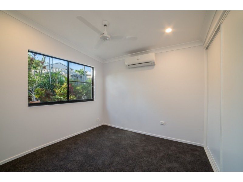 3 Whitehaven Crescent, Cannonvale QLD 4802
