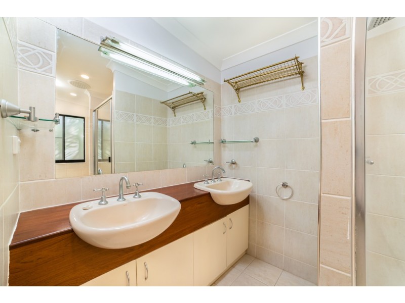 3 Whitehaven Crescent, Cannonvale QLD 4802