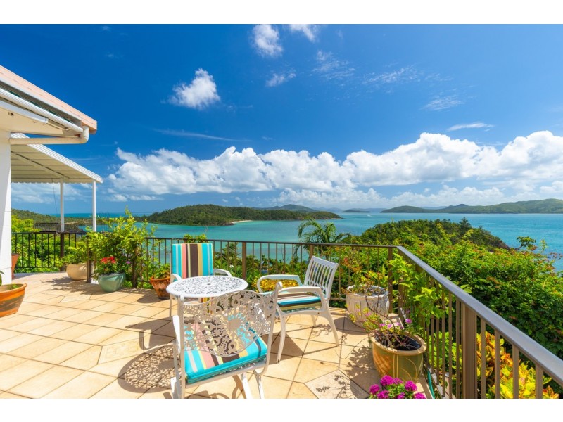 5 Shutehaven Close, Shute Harbour QLD 4802