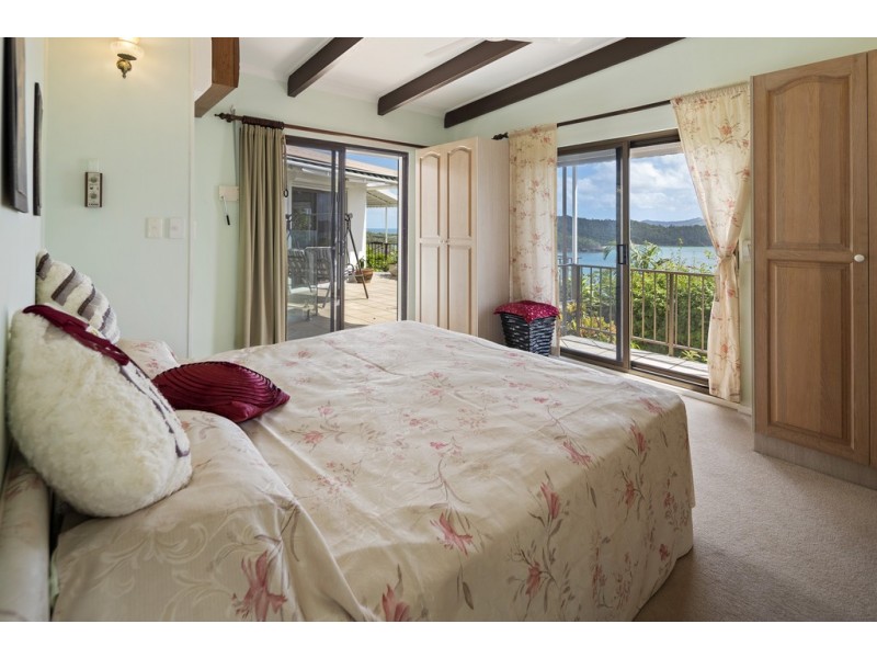 5 Shutehaven Close, Shute Harbour QLD 4802