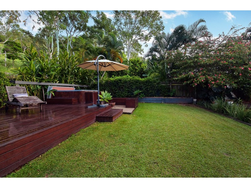 27 Tropic Road, Cannonvale QLD 4802