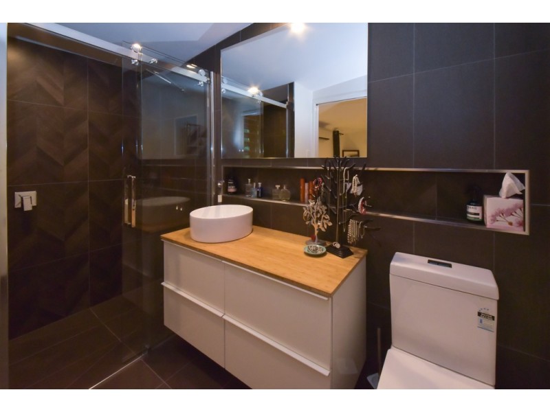 27 Tropic Road, Cannonvale QLD 4802