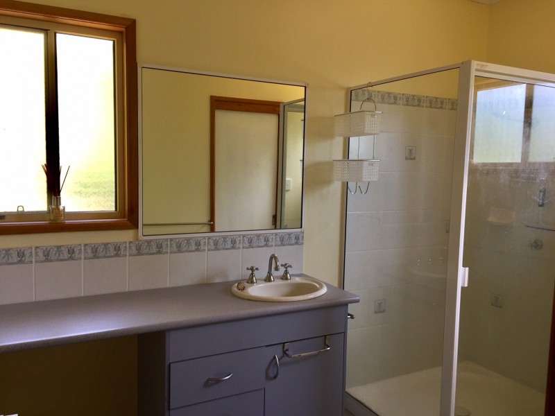 10 Arundel Court, Cannonvale QLD 4802