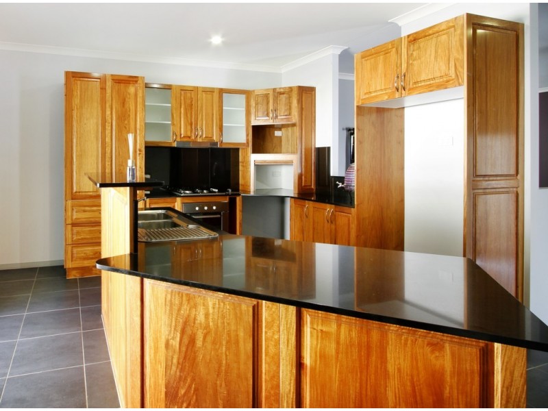 1 Armada Crescent, Jubilee Pocket QLD 4802