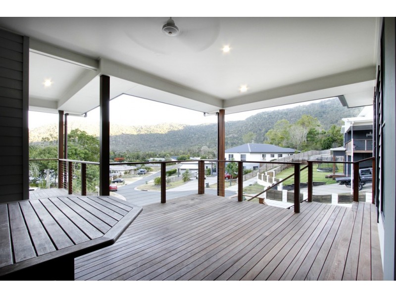 1 Armada Crescent, Jubilee Pocket QLD 4802