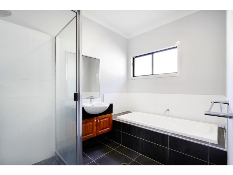 1 Armada Crescent, Jubilee Pocket QLD 4802