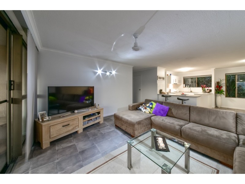 127/4 Eshelby Drive, Cannonvale QLD 4802