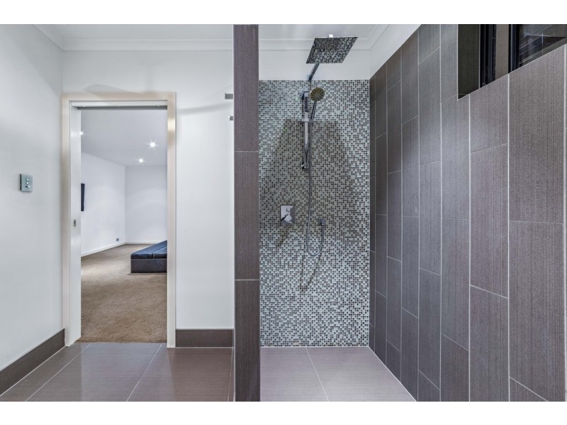 77 Windemere Drive, Strathdickie QLD 4800