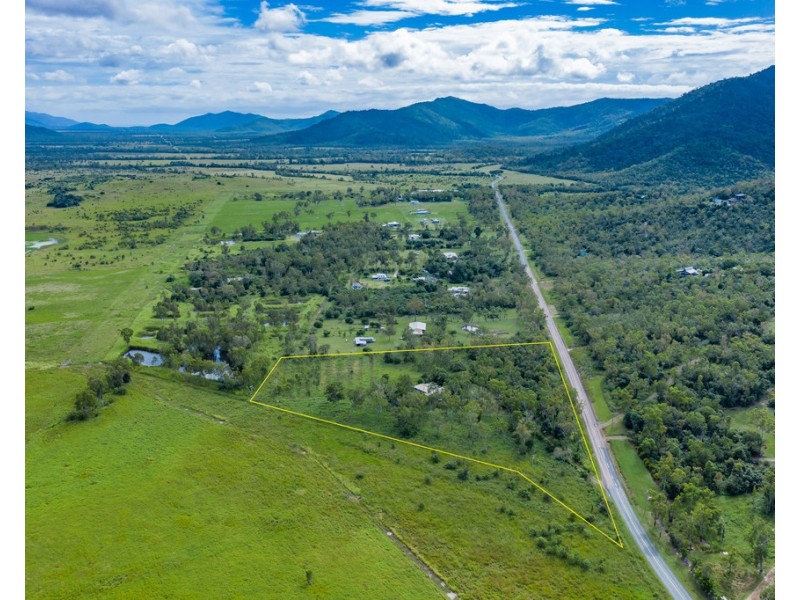 619 Dingo Beach Road, Gregory River QLD 4800