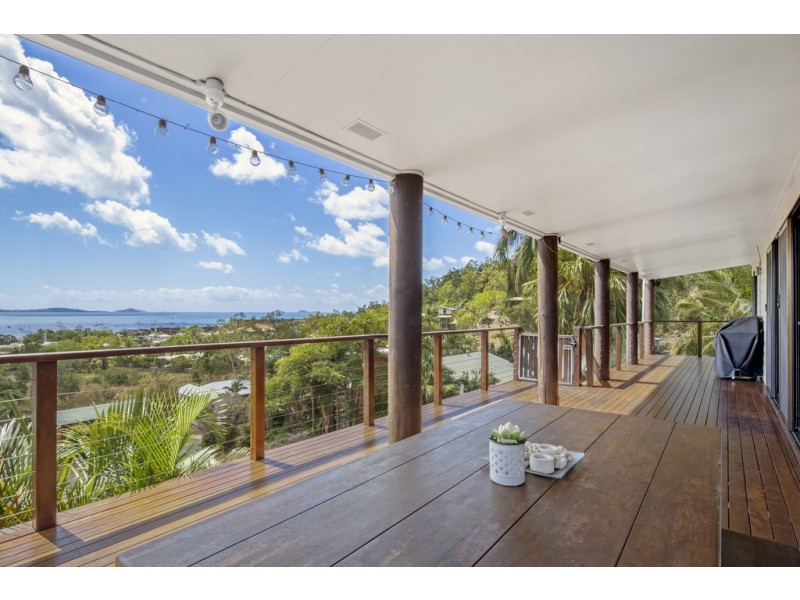 61 Eshelby Drive, Cannonvale QLD 4802