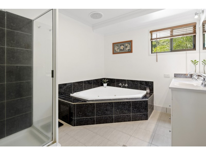 61 Eshelby Drive, Cannonvale QLD 4802