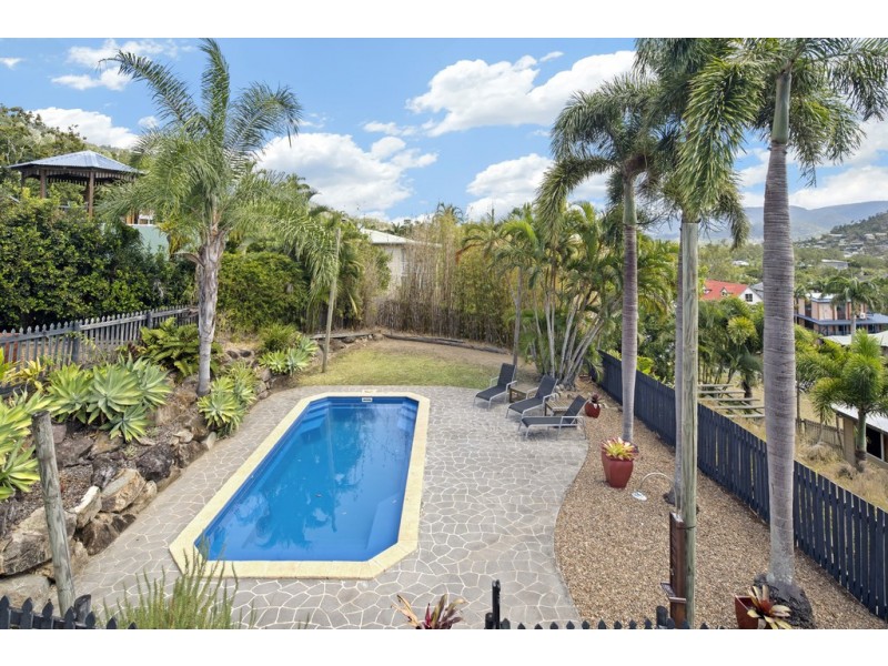61 Eshelby Drive, Cannonvale QLD 4802