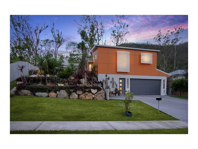 7 Pearl Street, Cannonvale QLD 4802