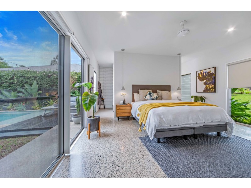 7 Ryben Court, Cannonvale QLD 4802