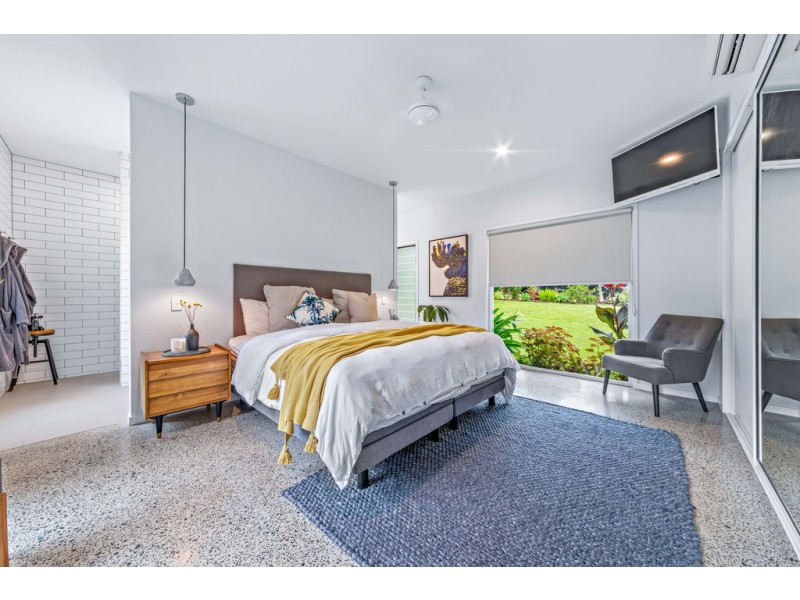 7 Ryben Court, Cannonvale QLD 4802