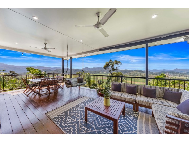 200 Staniland Drive, Strathdickie QLD 4800