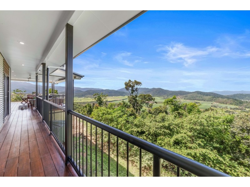 200 Staniland Drive, Strathdickie QLD 4800