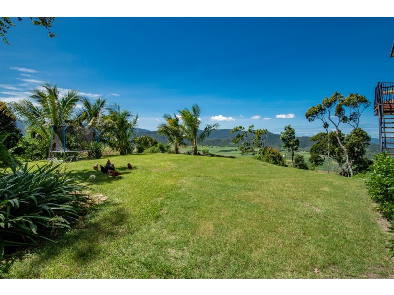 200 Staniland Drive, Strathdickie QLD 4800