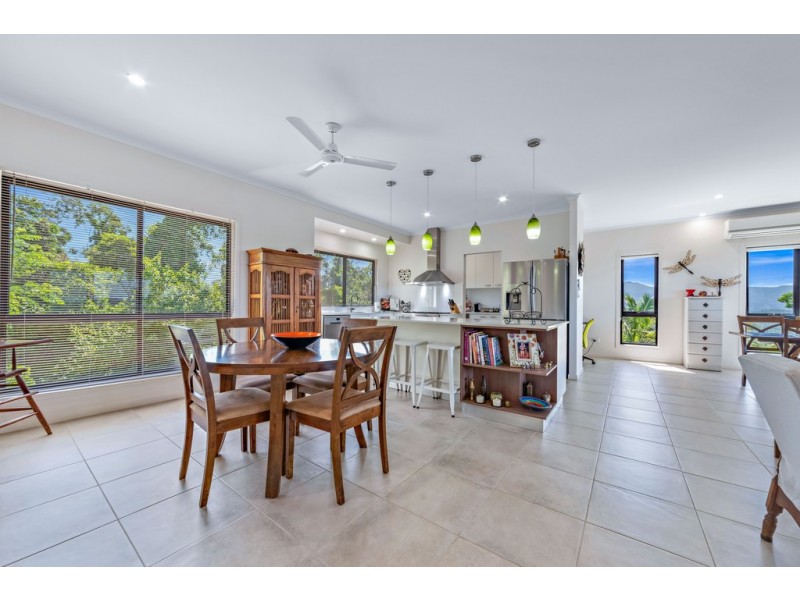 200 Staniland Drive, Strathdickie QLD 4800
