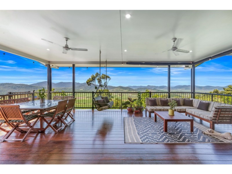 200 Staniland Drive, Strathdickie QLD 4800