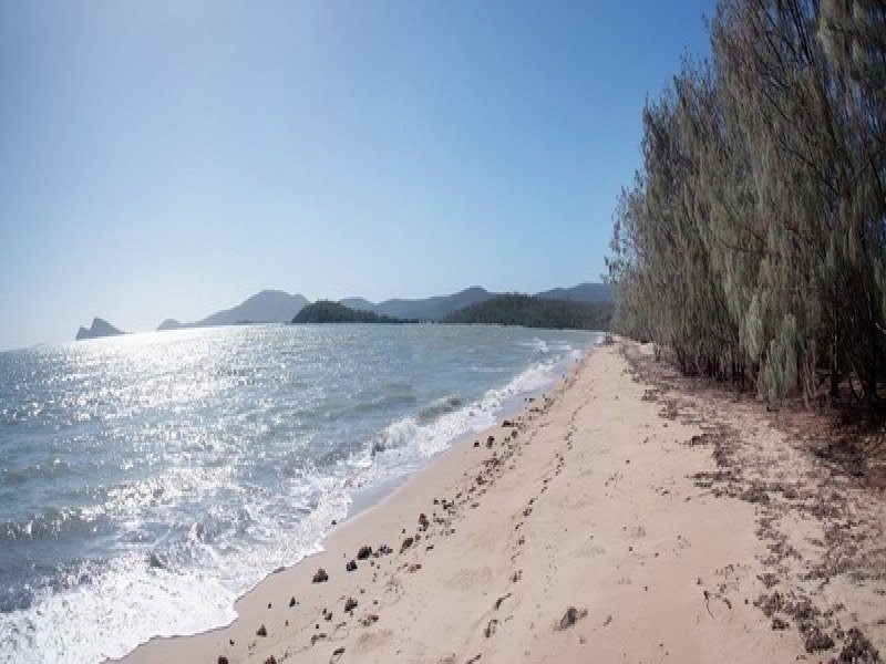 88 Gloucester Avenue, Hideaway Bay QLD 4800