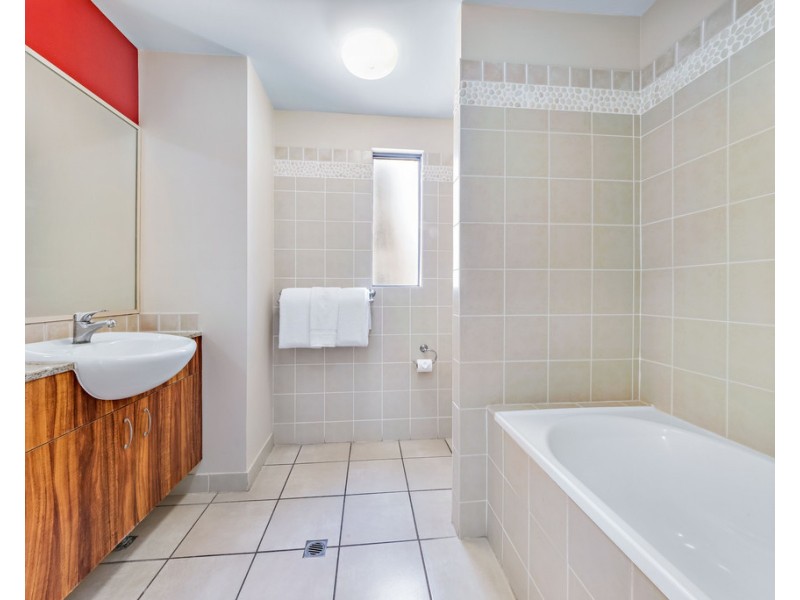 4/406 Shute Harbour Road, Airlie Beach QLD 4802