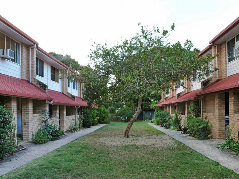 2/169 Shute Harbour Road, Cannonvale QLD 4802