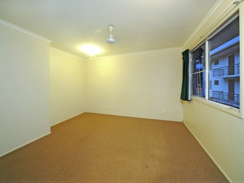 2/169 Shute Harbour Road, Cannonvale QLD 4802