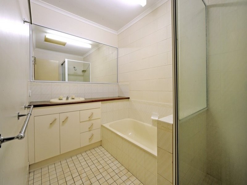 2/169 Shute Harbour Road, Cannonvale QLD 4802