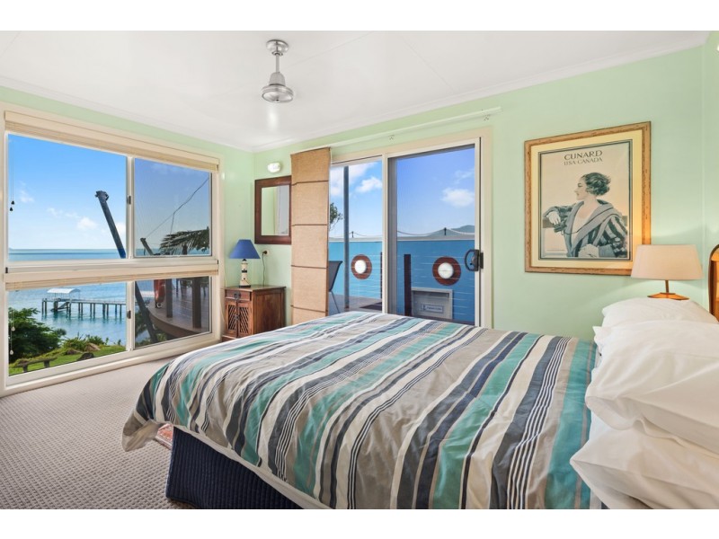13 Ocean View Avenue, Airlie Beach QLD 4802