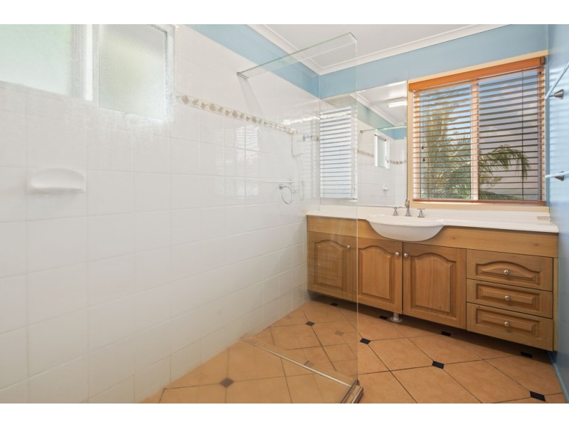 13 Ocean View Avenue, Airlie Beach QLD 4802