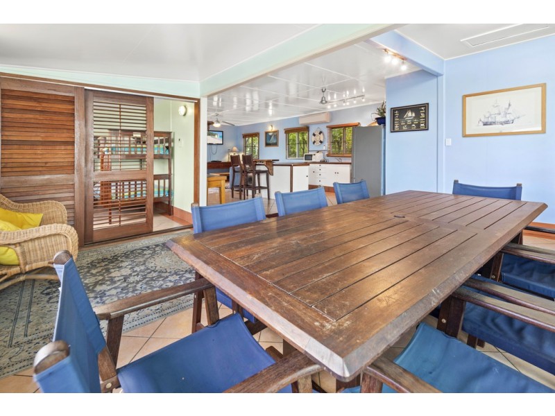 13 Ocean View Avenue, Airlie Beach QLD 4802