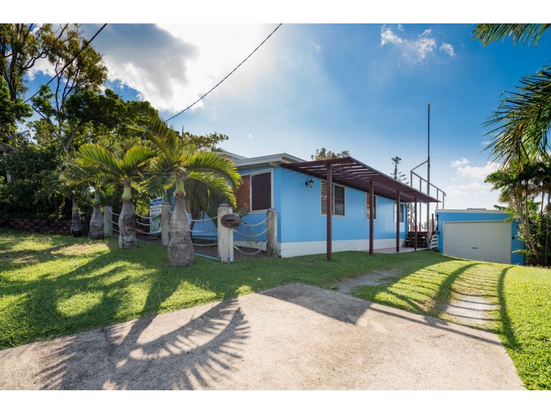 13 Ocean View Avenue, Airlie Beach QLD 4802