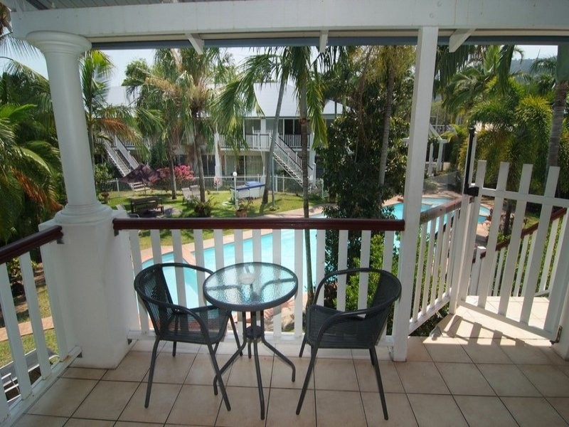 20 and 20a/2 Erromango Drive, Jubilee Pocket QLD 4802