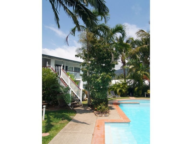 20 and 20a/2 Erromango Drive, Jubilee Pocket QLD 4802