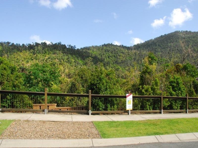 1 Airlie Summit Estate, Airlie Beach QLD 4802