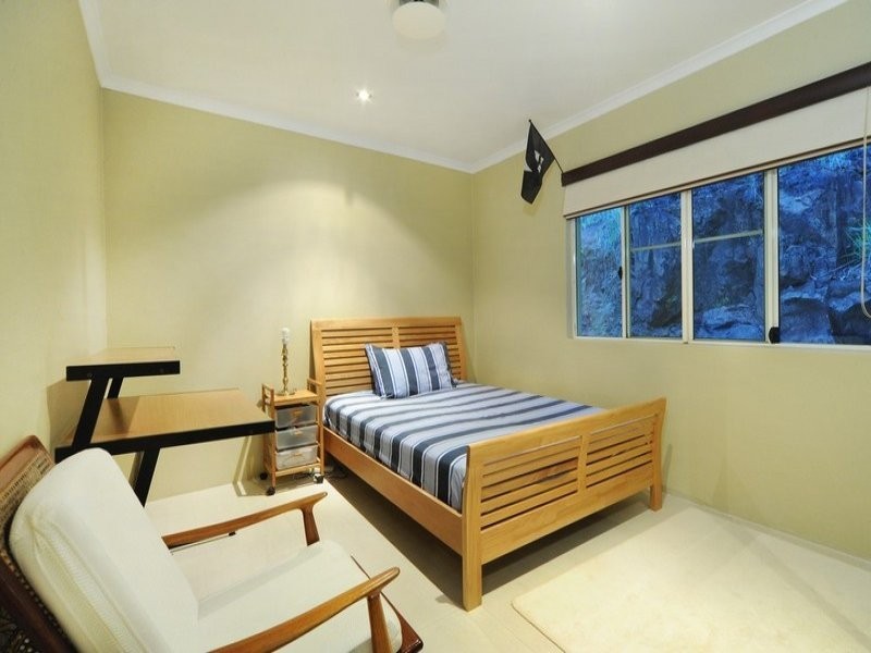 101 Kookaburra Drive, Cannonvale QLD 4802