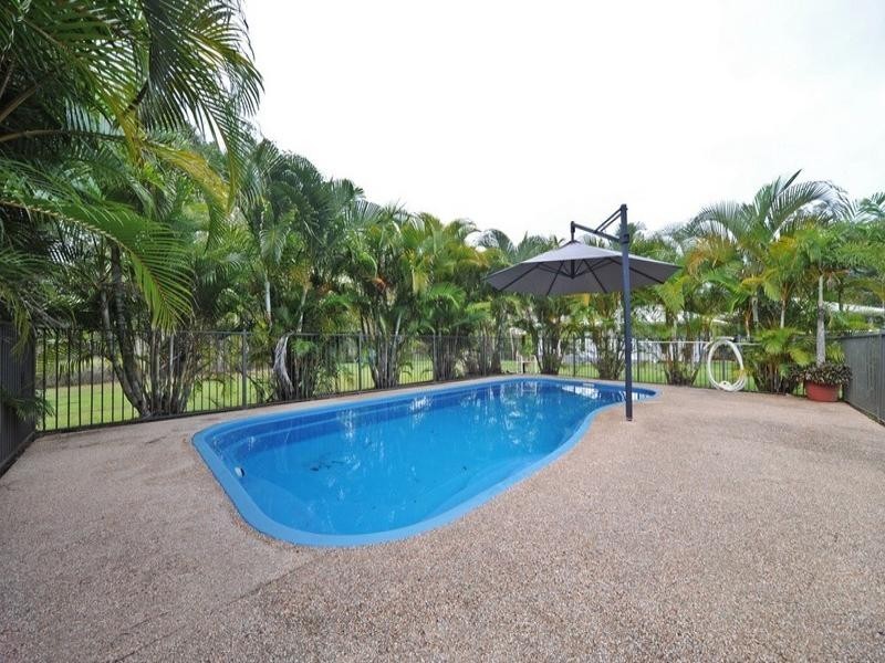 142 Kookaburra Drive, Cannonvale QLD 4802