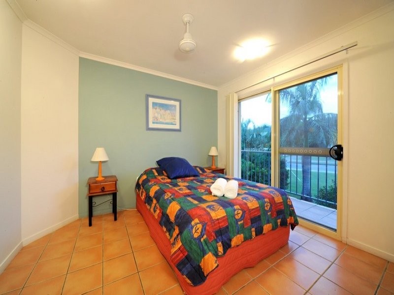 10/24 Beach Road, Cannonvale QLD 4802