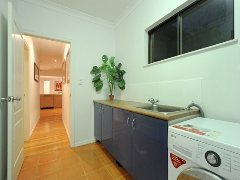 157 Kookaburra Drive, Cannonvale QLD 4802